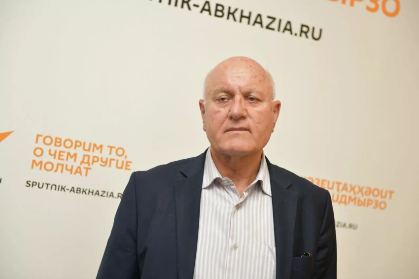 Борис Чолария награжден орденом "Ахьдз-Апша" III степени